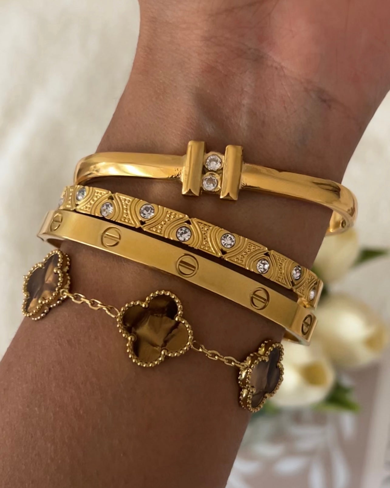 Pulseira Feminina Trevo Mini Dourada