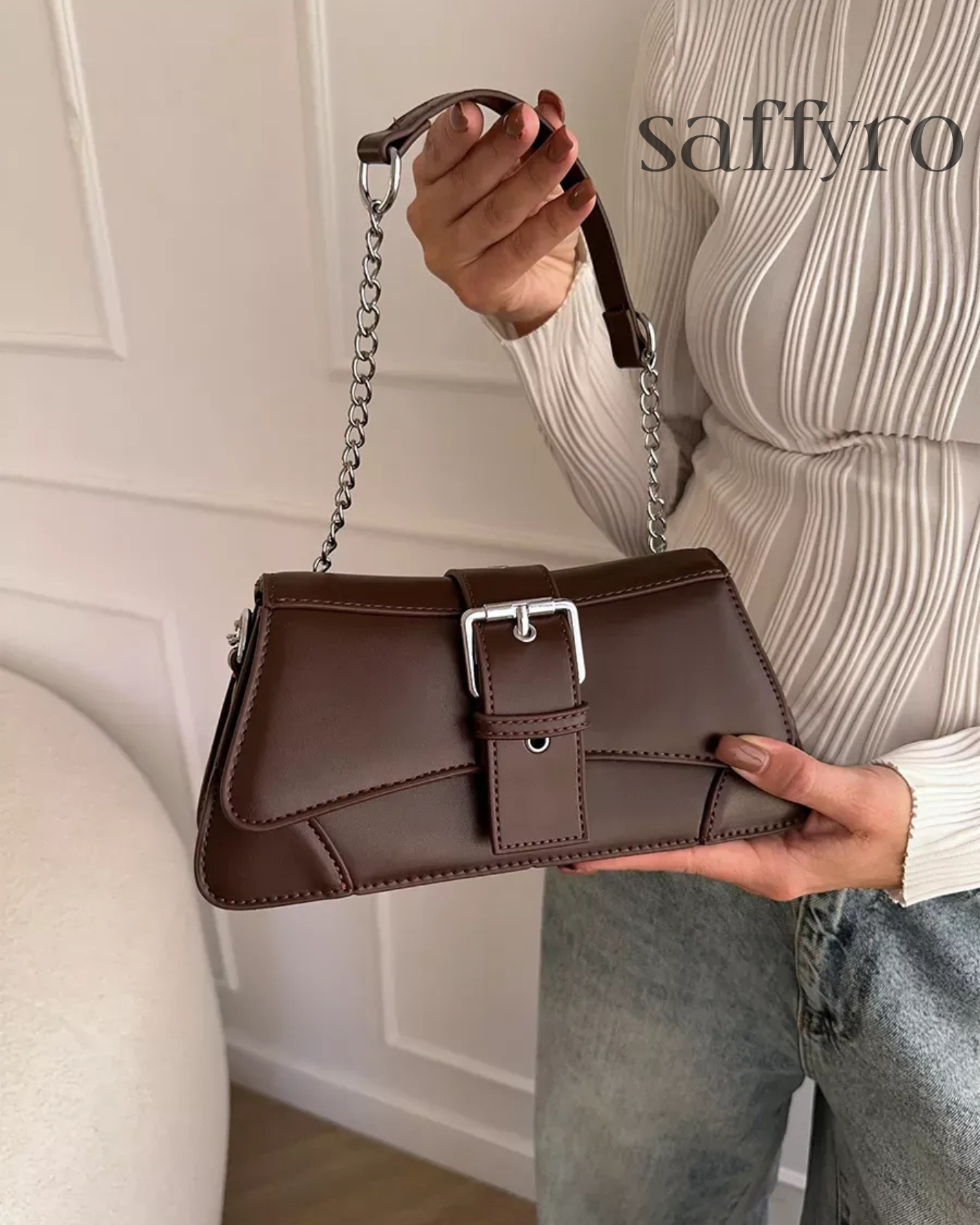 Bolsa Feminina Transversal em Couro Marrom Saffy