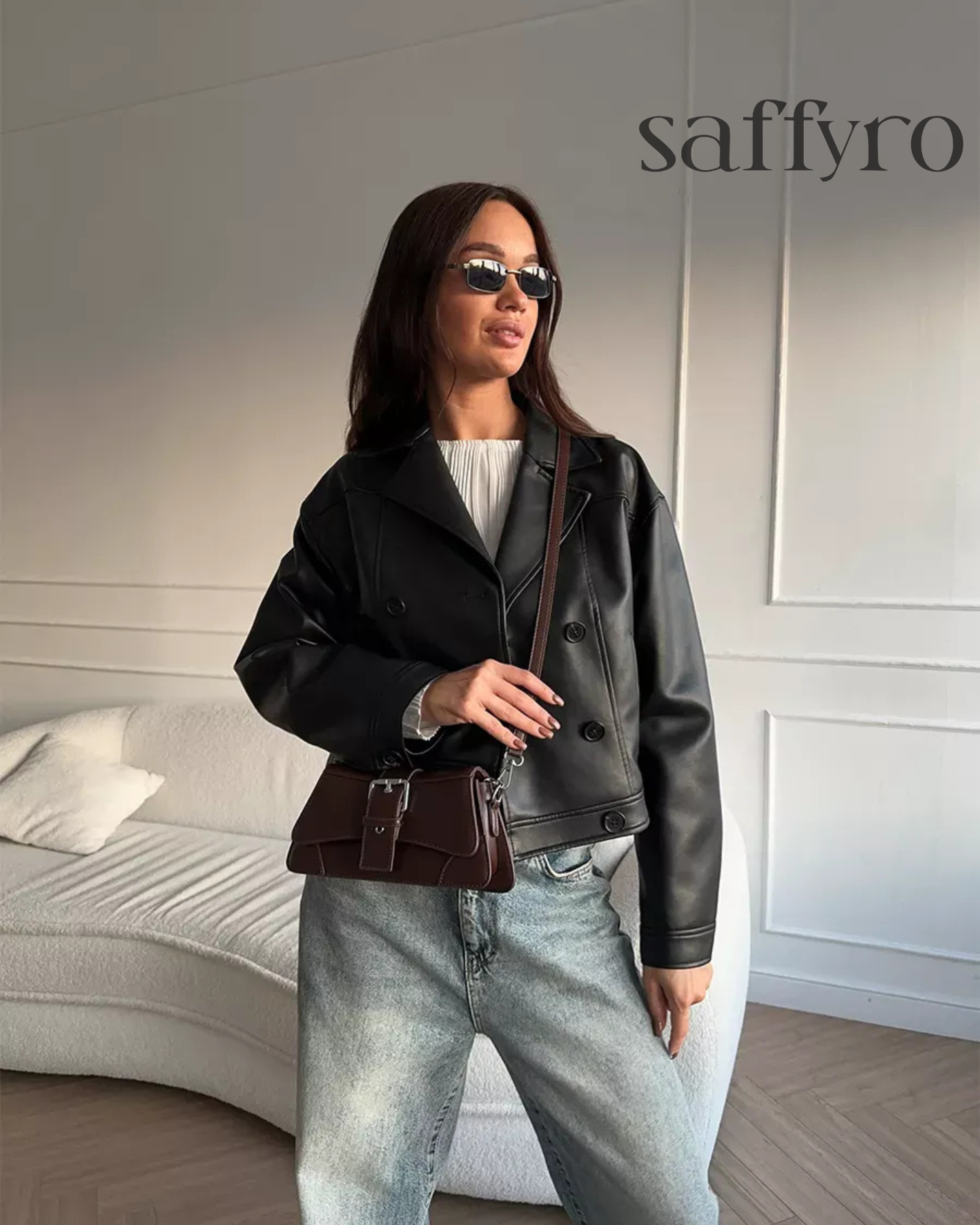Bolsa Feminina Transversal em Couro Marrom Saffy