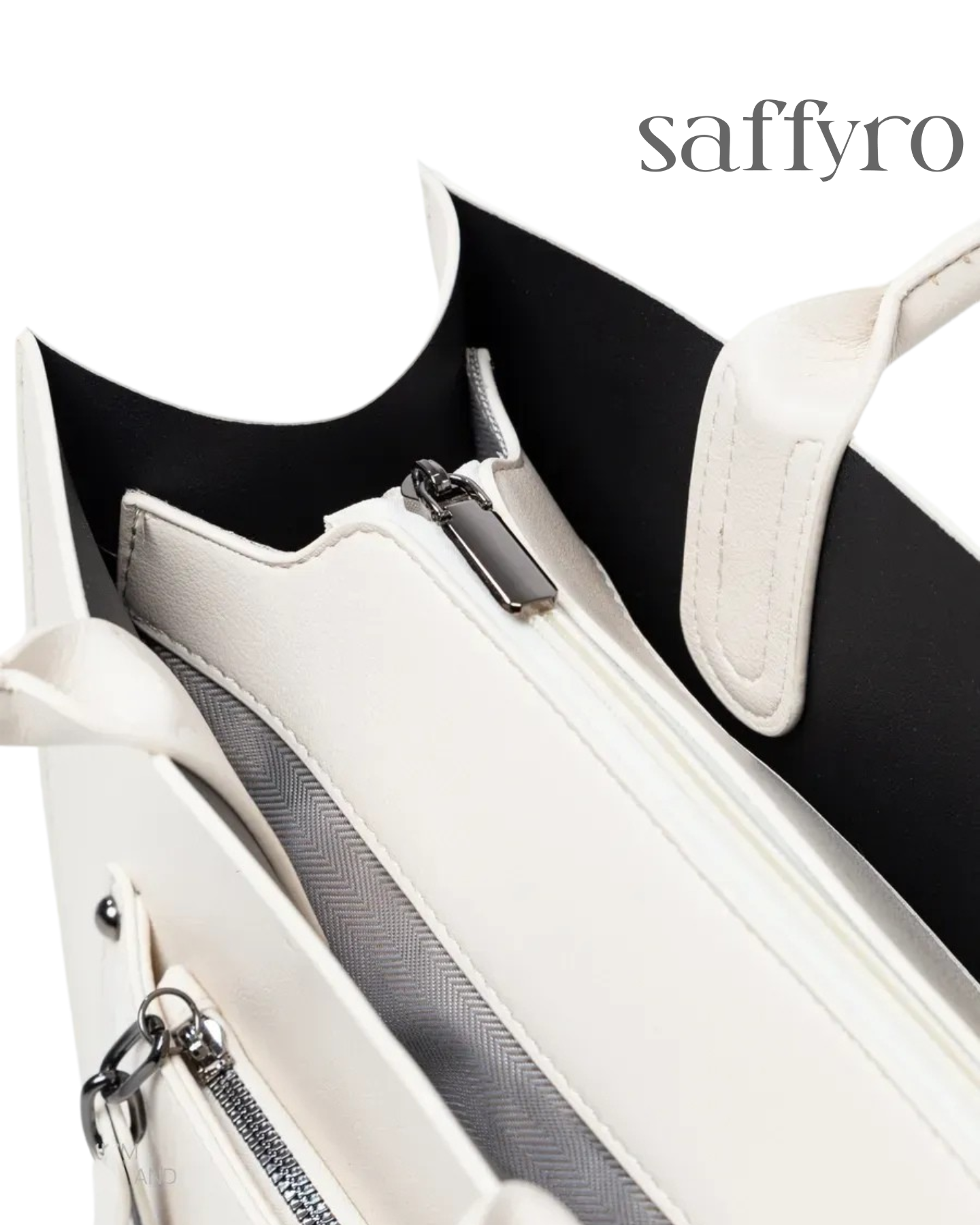 Bolsa Feminina em Couro Bege Claire