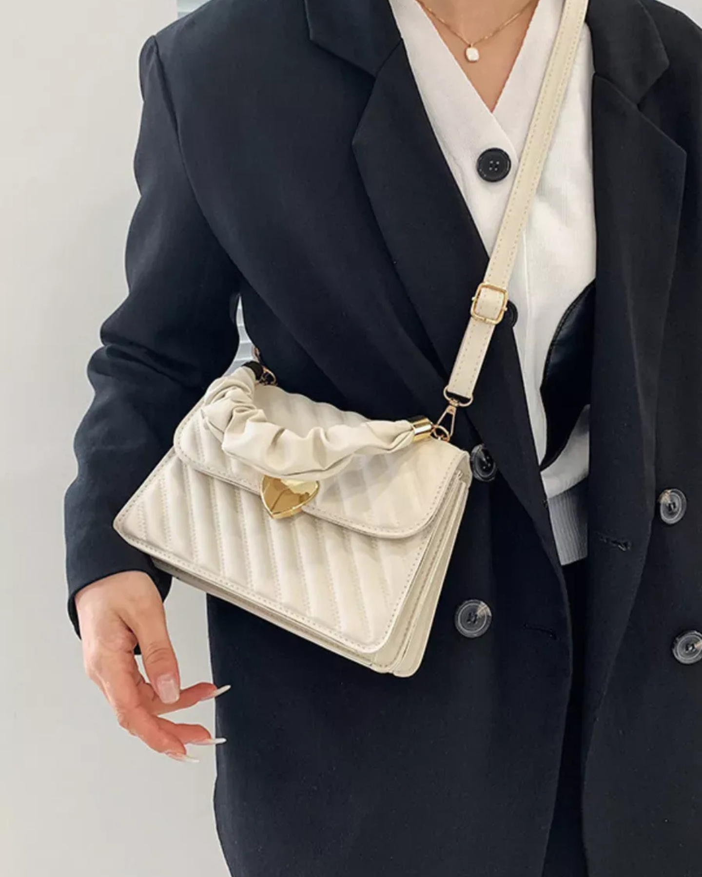 Bolsa Feminina Coração Branca
