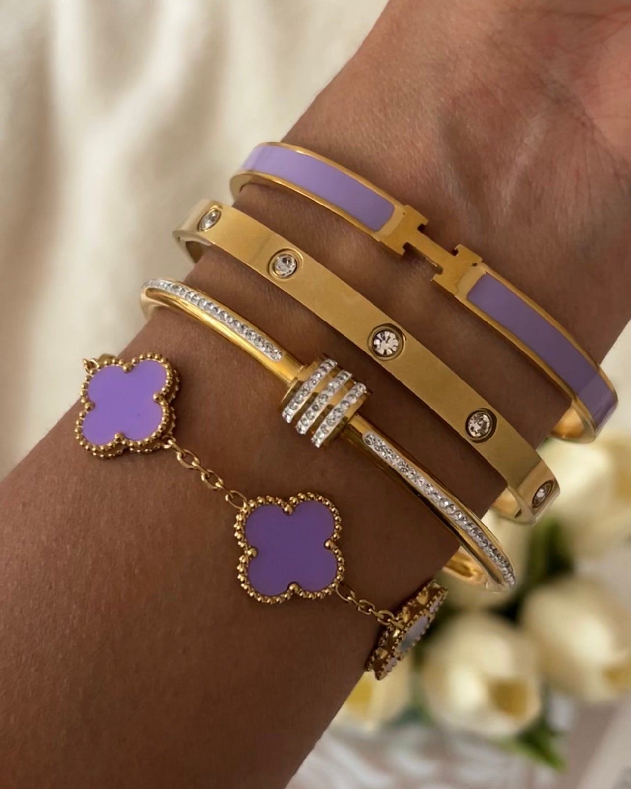 Pulseira Feminina Trevo Mini Dourada