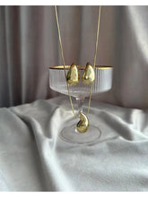 Conjunto Colar e Brinco Gota Saffy