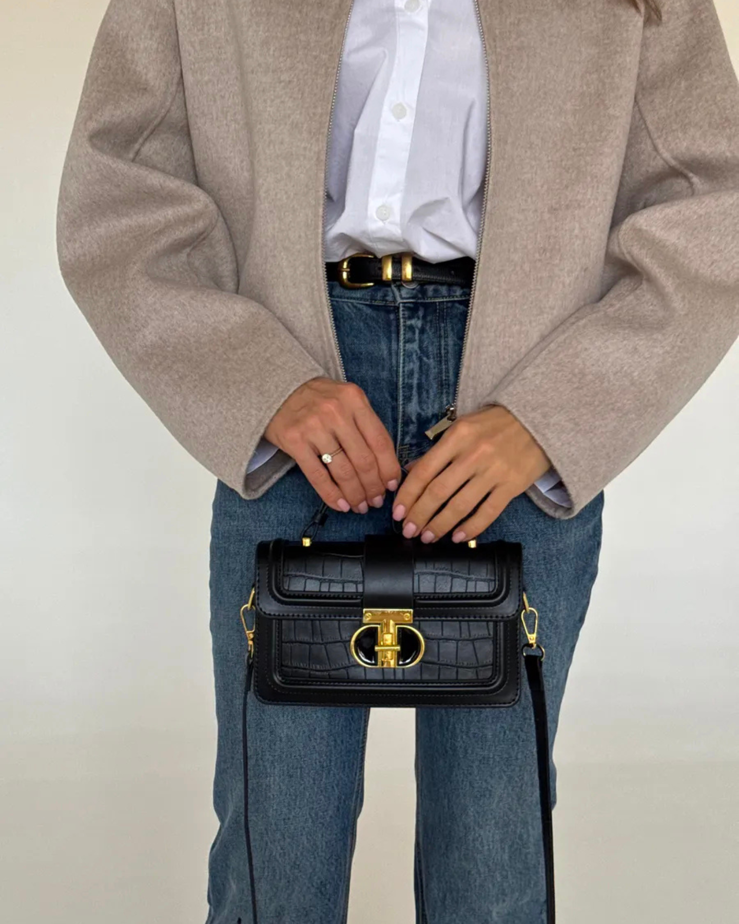 Bolsa Feminina Pequena Preta Flosé De Couro Legítimo