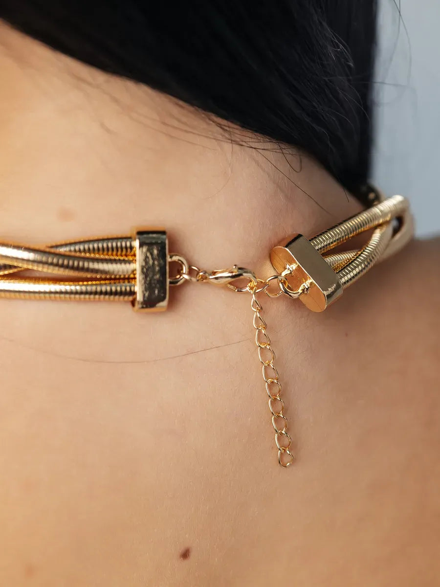 Conjunto Feminino Elegance Colar Brinco e Pulseira Retorcidos