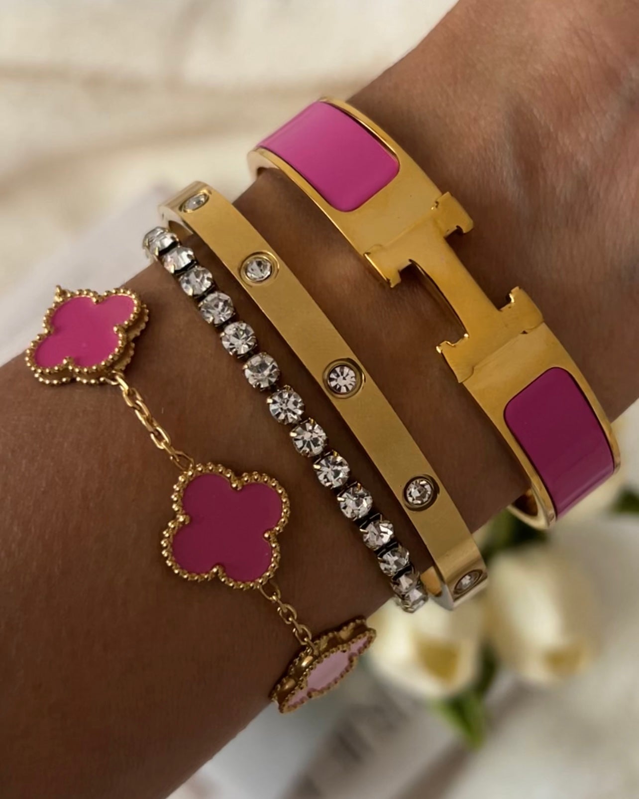 Pulseira Feminina Trevo Mini Dourada