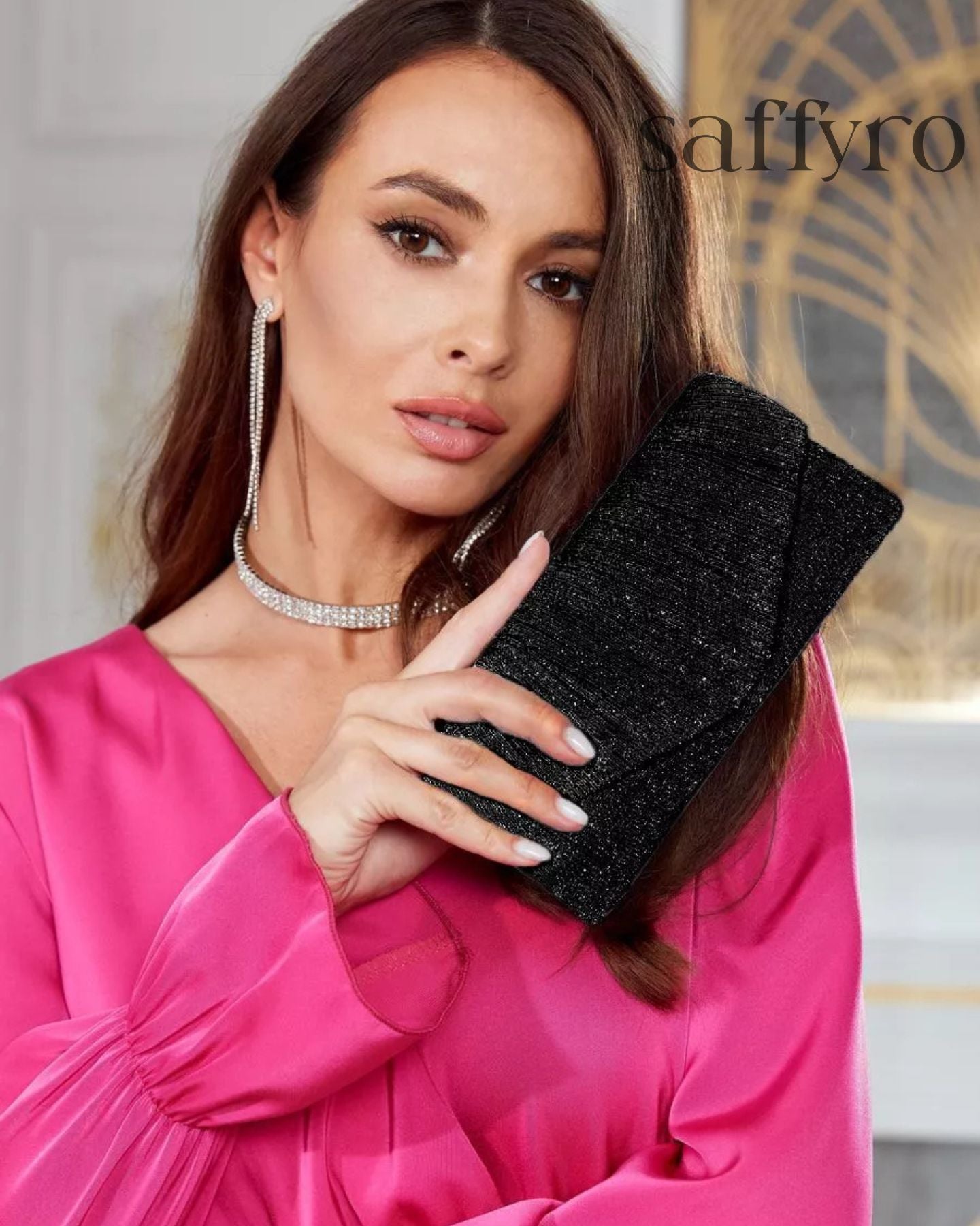 Bolsa Feminina Clutch para Noites Brilhante com corrente