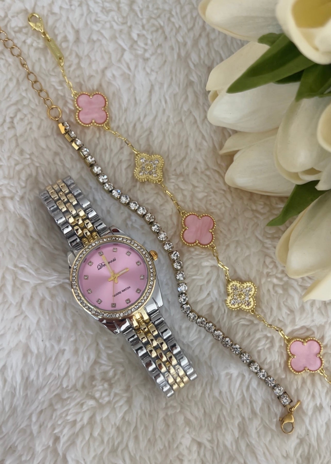 Pulseira Feminina de Trevo - Cores Mistas