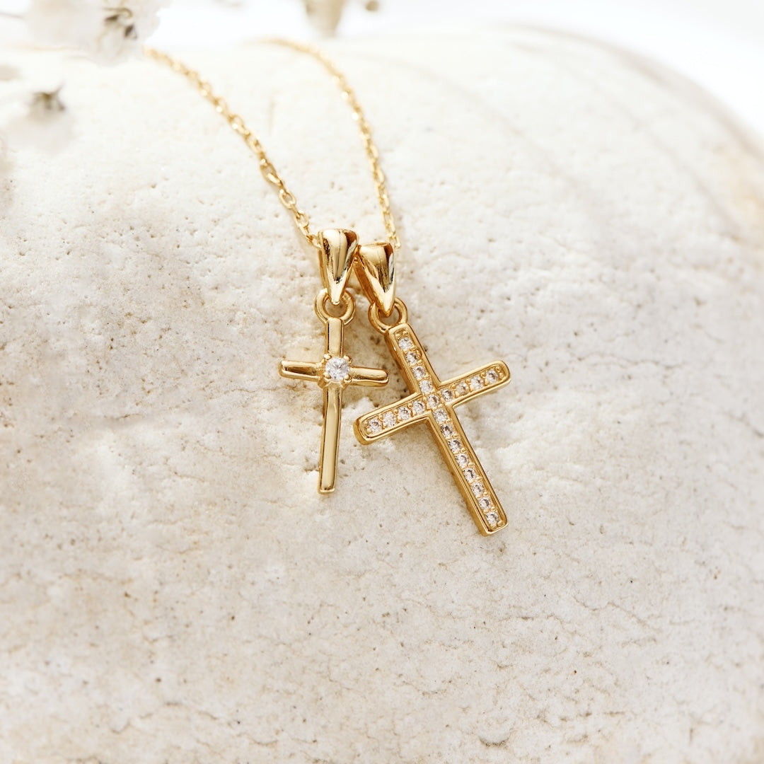 Colar Feminino Cruz Dupla Cravejado