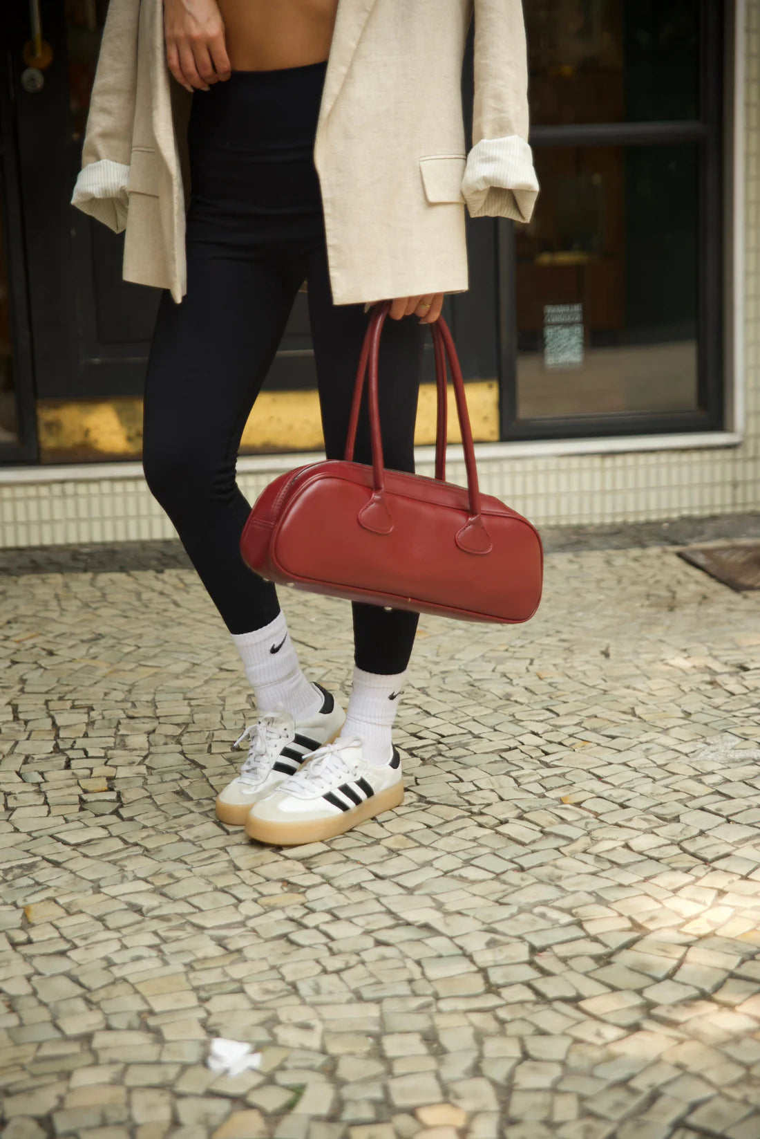 Bolsa feminina baguete longa Cloé couro legitimo