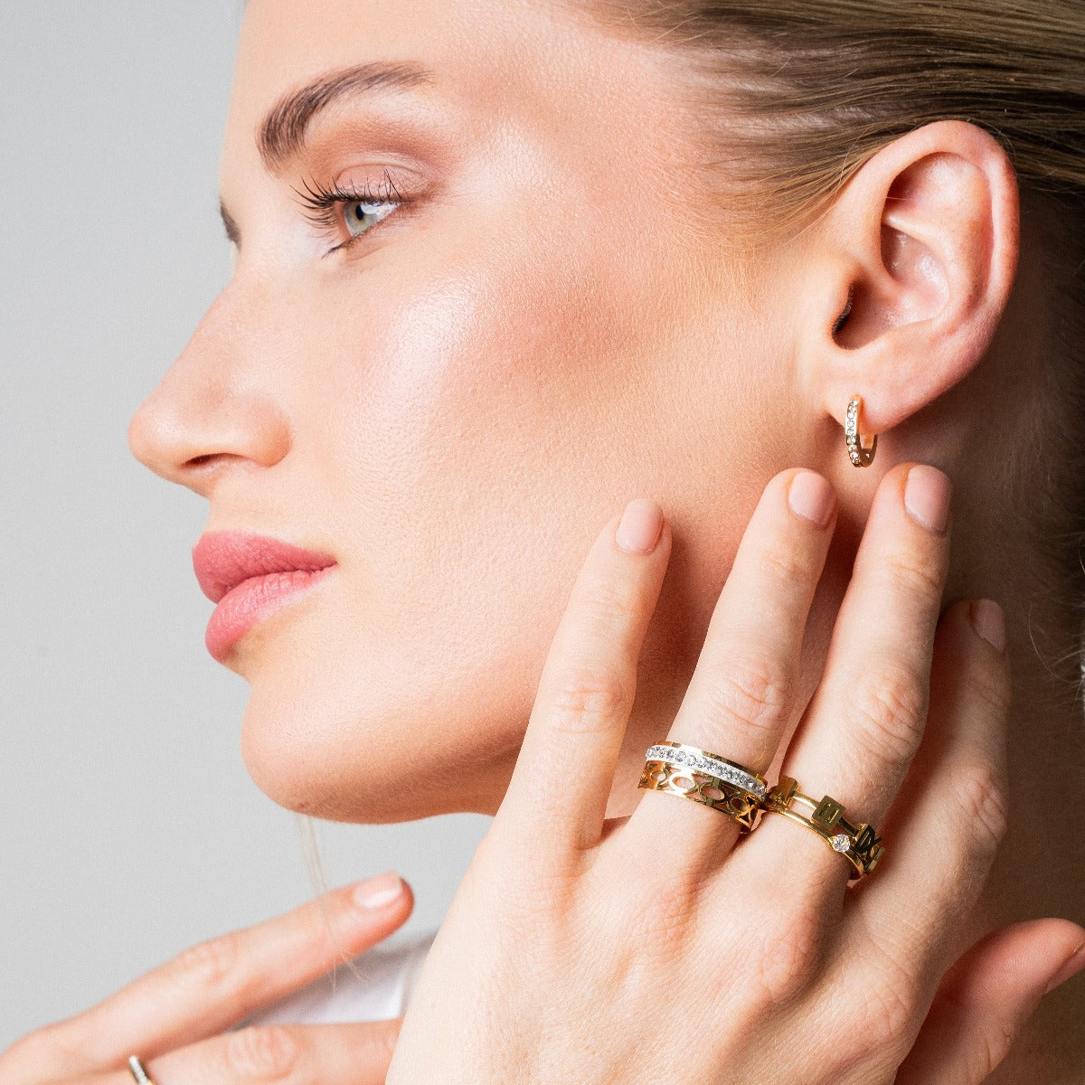 Brincos Arielle Com Brilhantes Banhado Ouro 18K