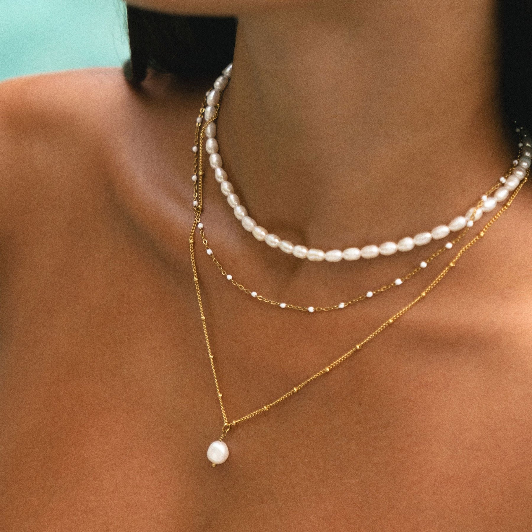 Colar Choker de Miçangas Banhado Ouro 18K