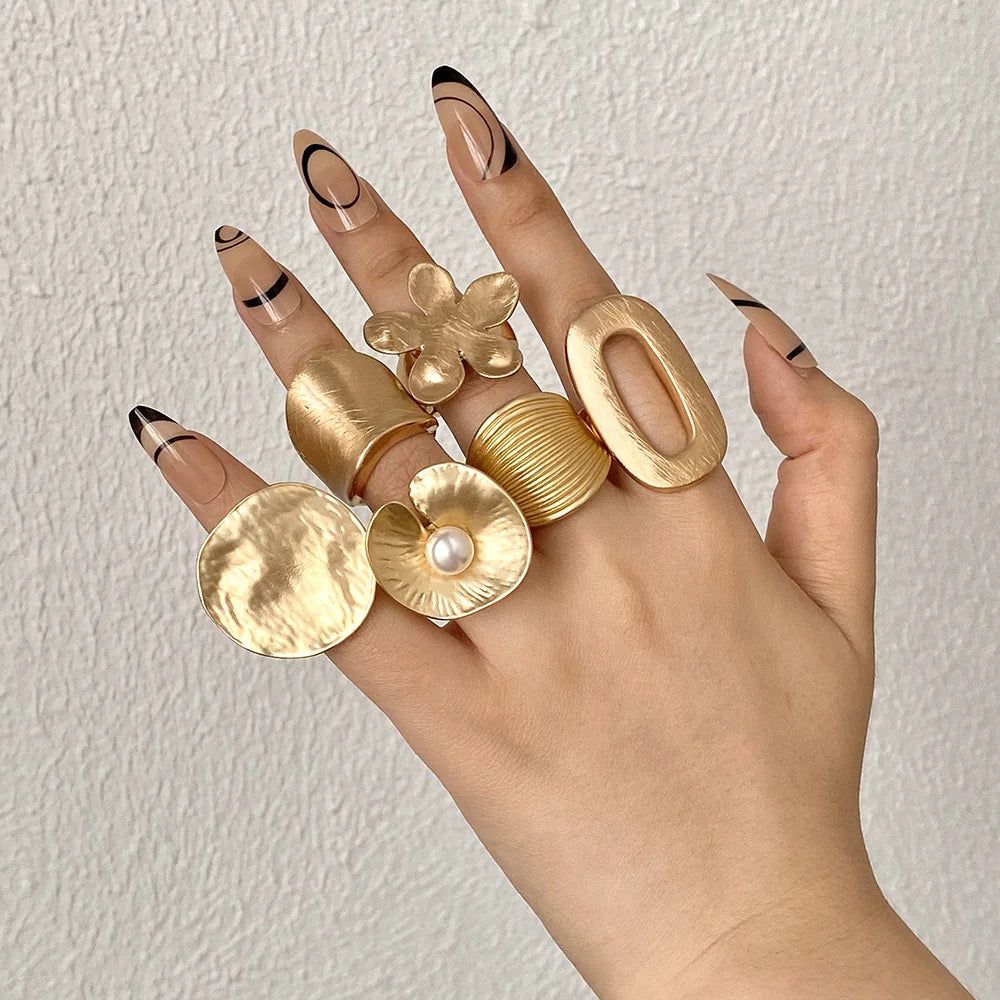 Anel Feminino Dourado Chapa