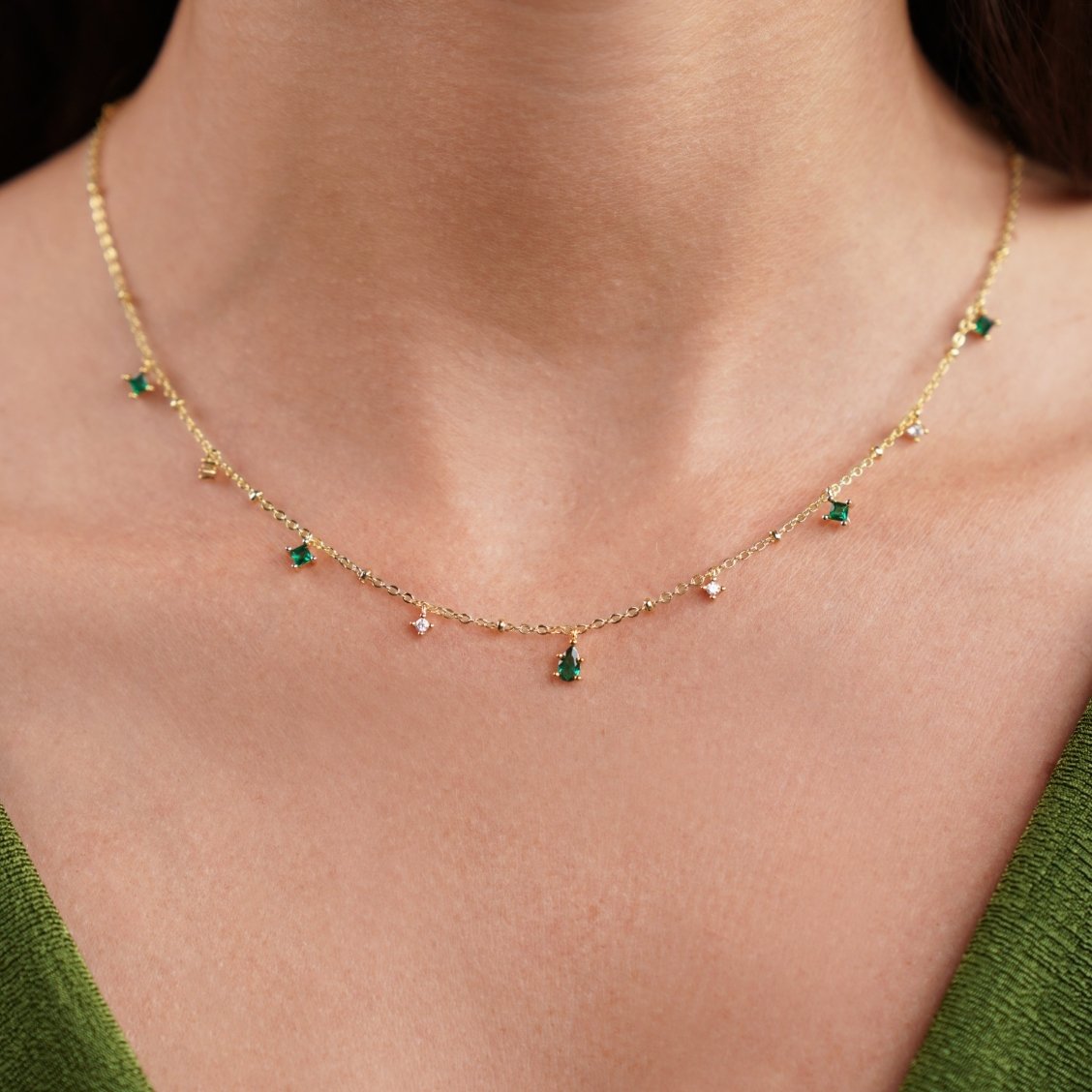 Colar Feminino Dourado Cristal