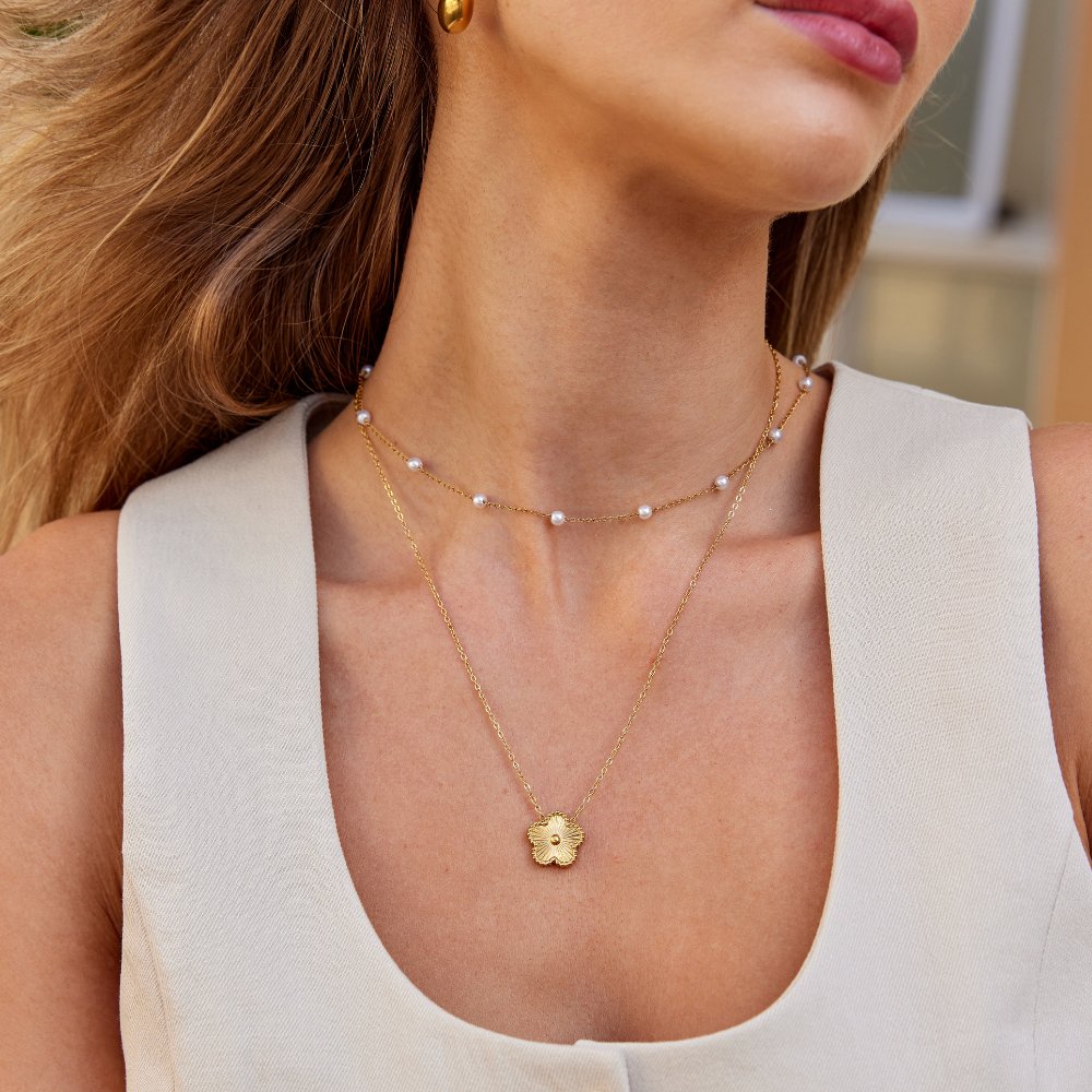 Colar Feminino Dourado de Trevo dourado