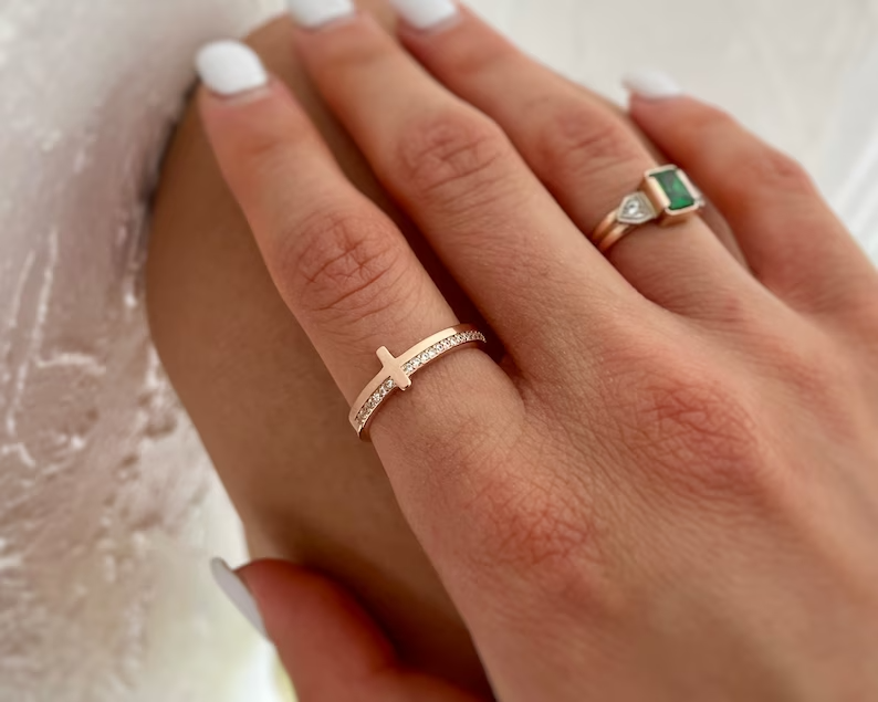 Anel Cruz Dourada - Compre 1 Leve 2