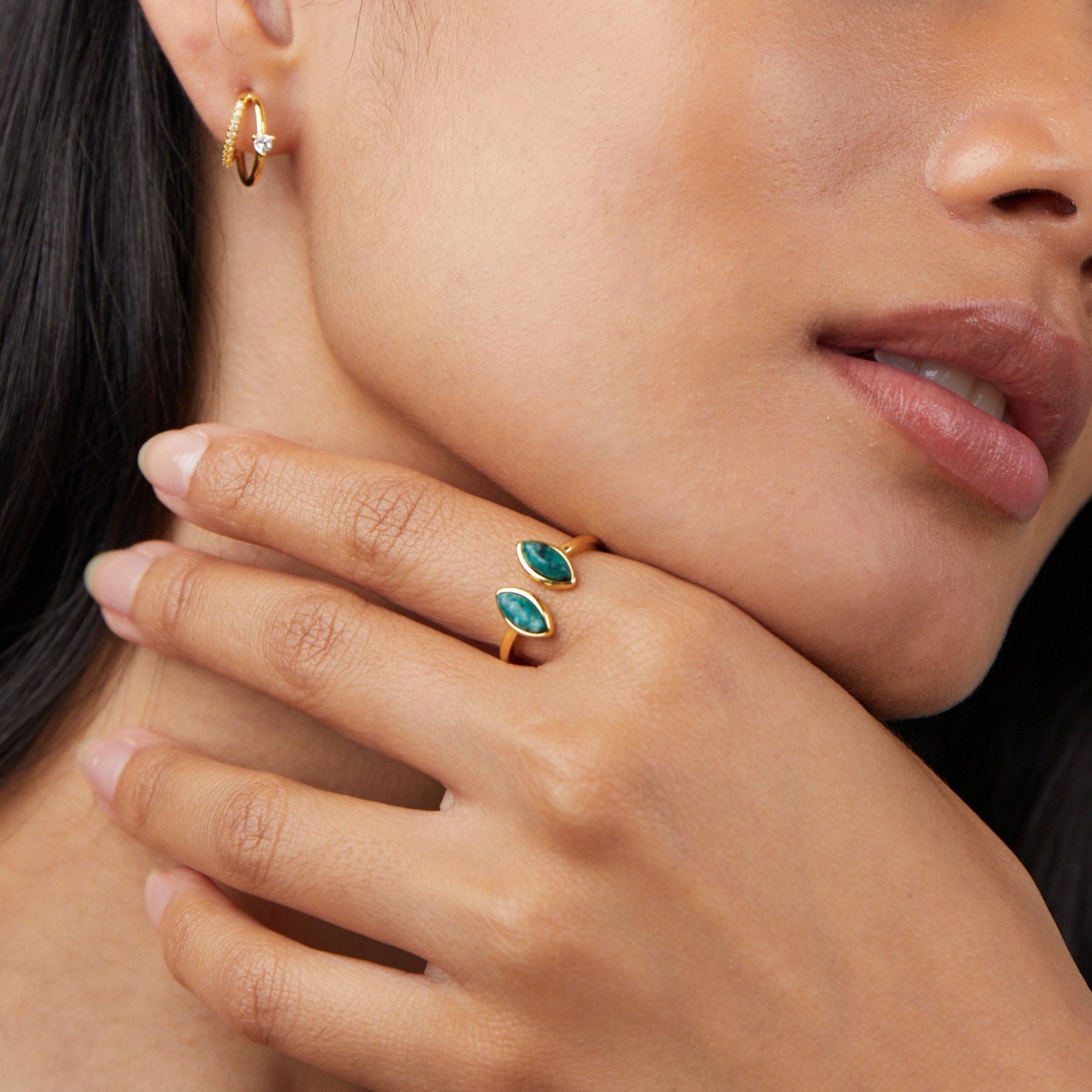 Anel Feminino de Envoltório Jade Verde.