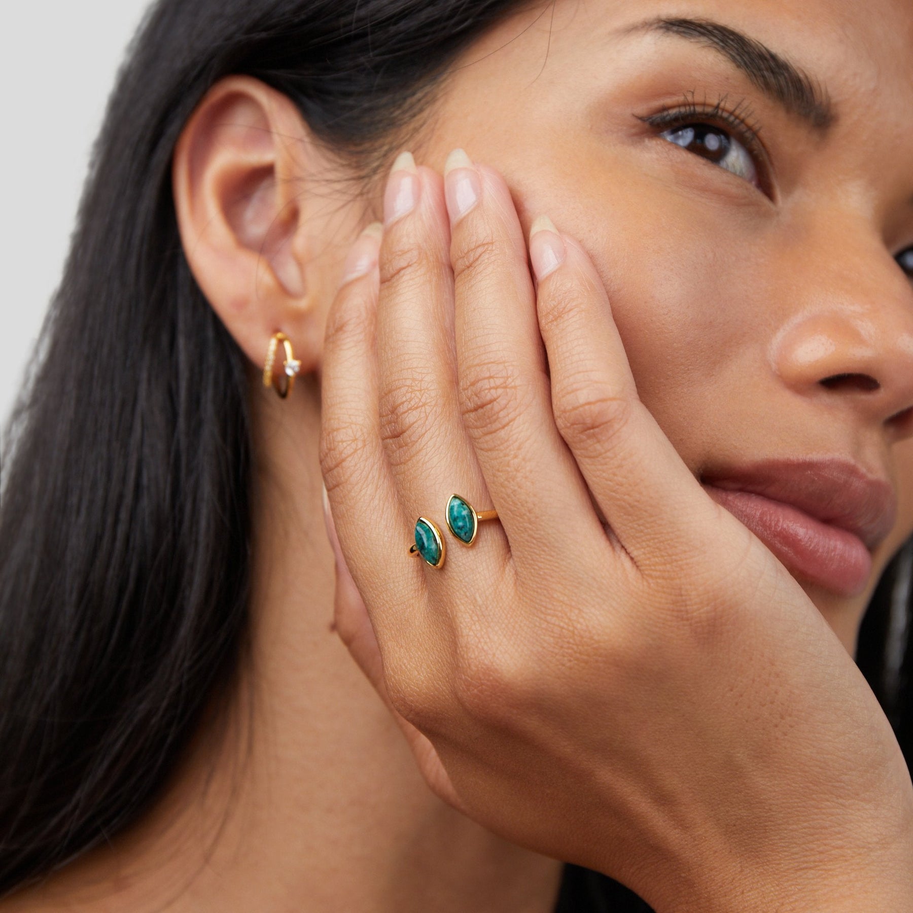 Anel Feminino de Envoltório Jade Verde.