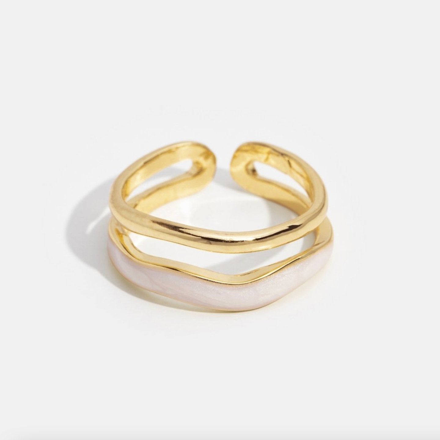 Anel Feminino Dourado Sahara em camadas