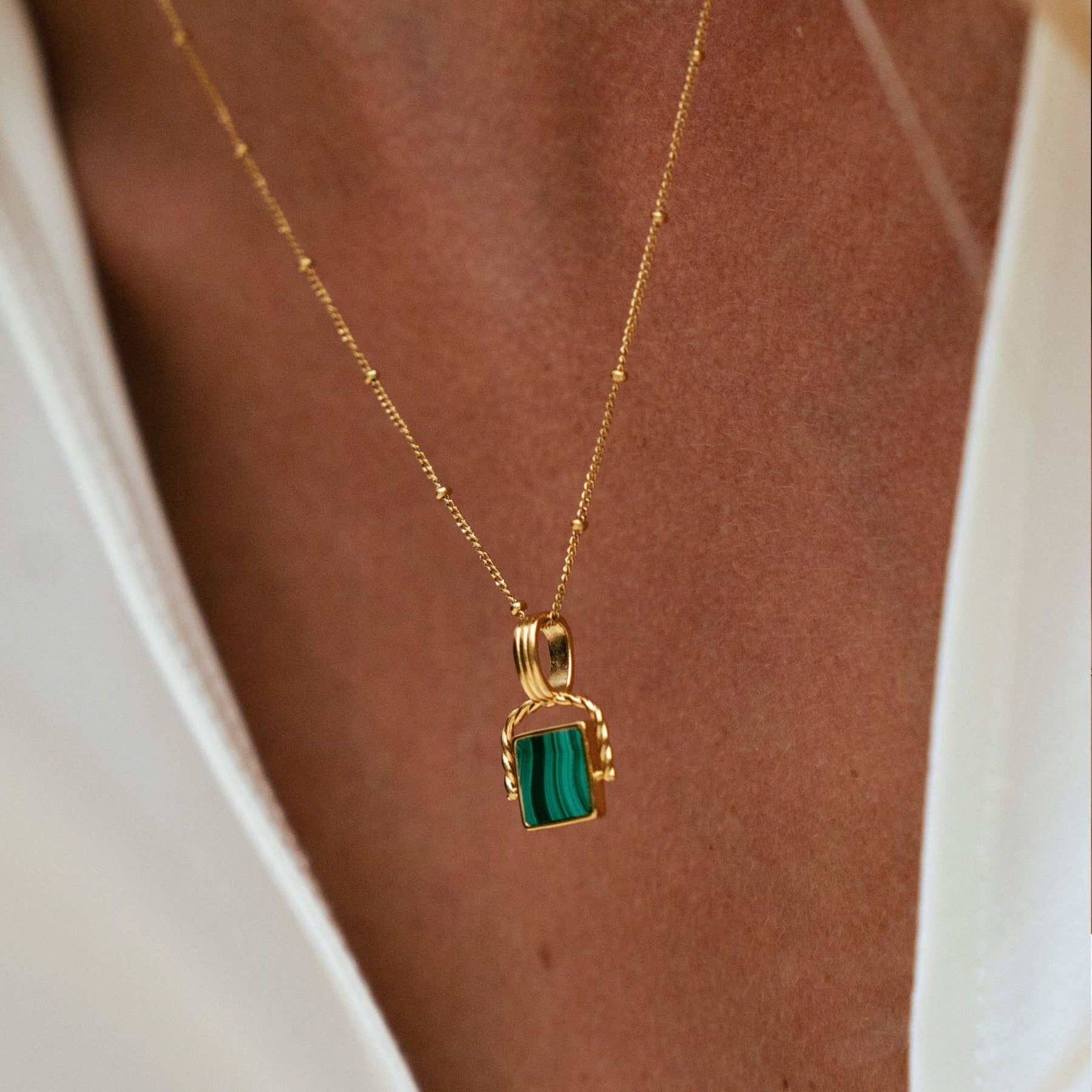 Colar Malachite Banhado Ouro 18K