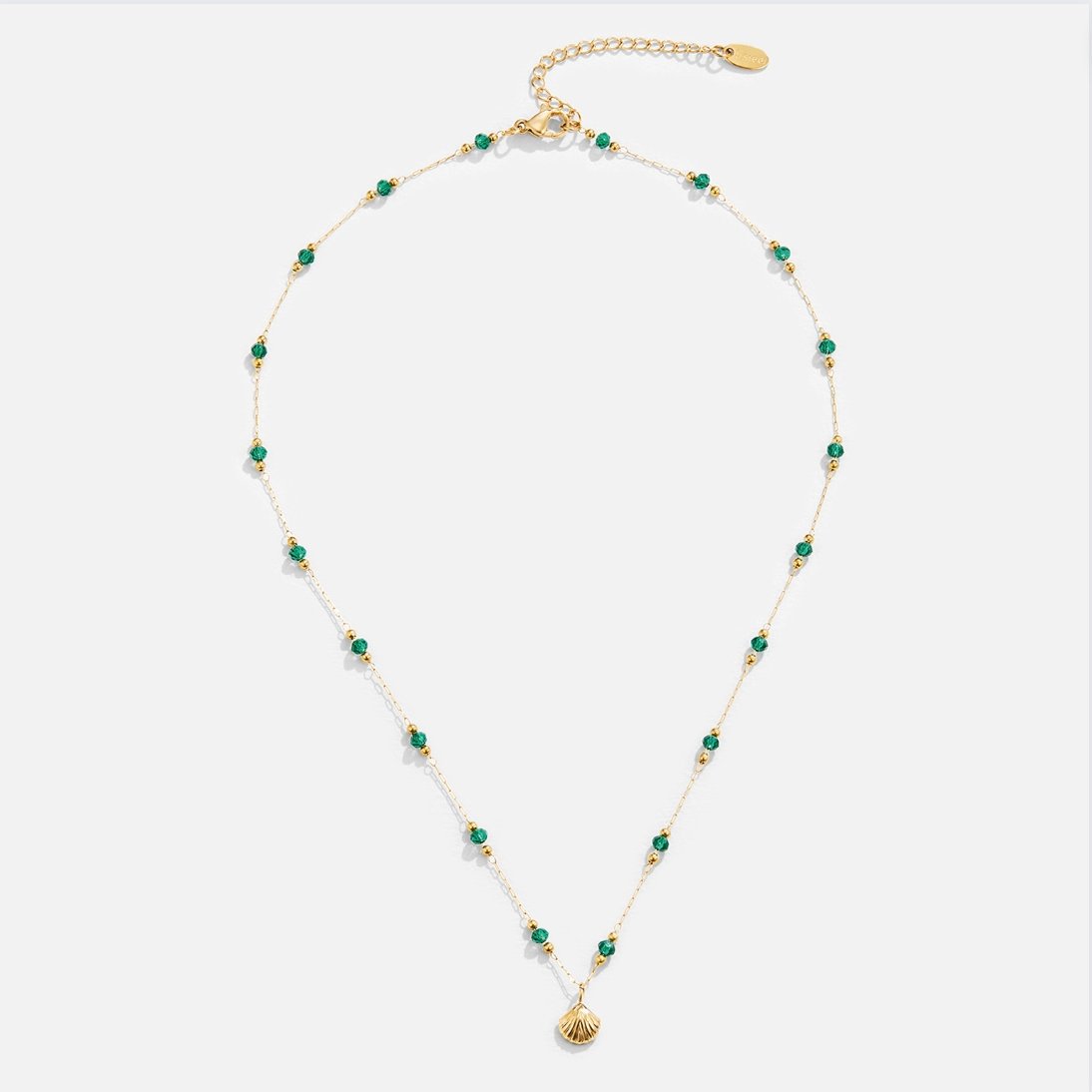 Colar Feminino Dourado Nerissa de Concha Dourada e Pérola Verde