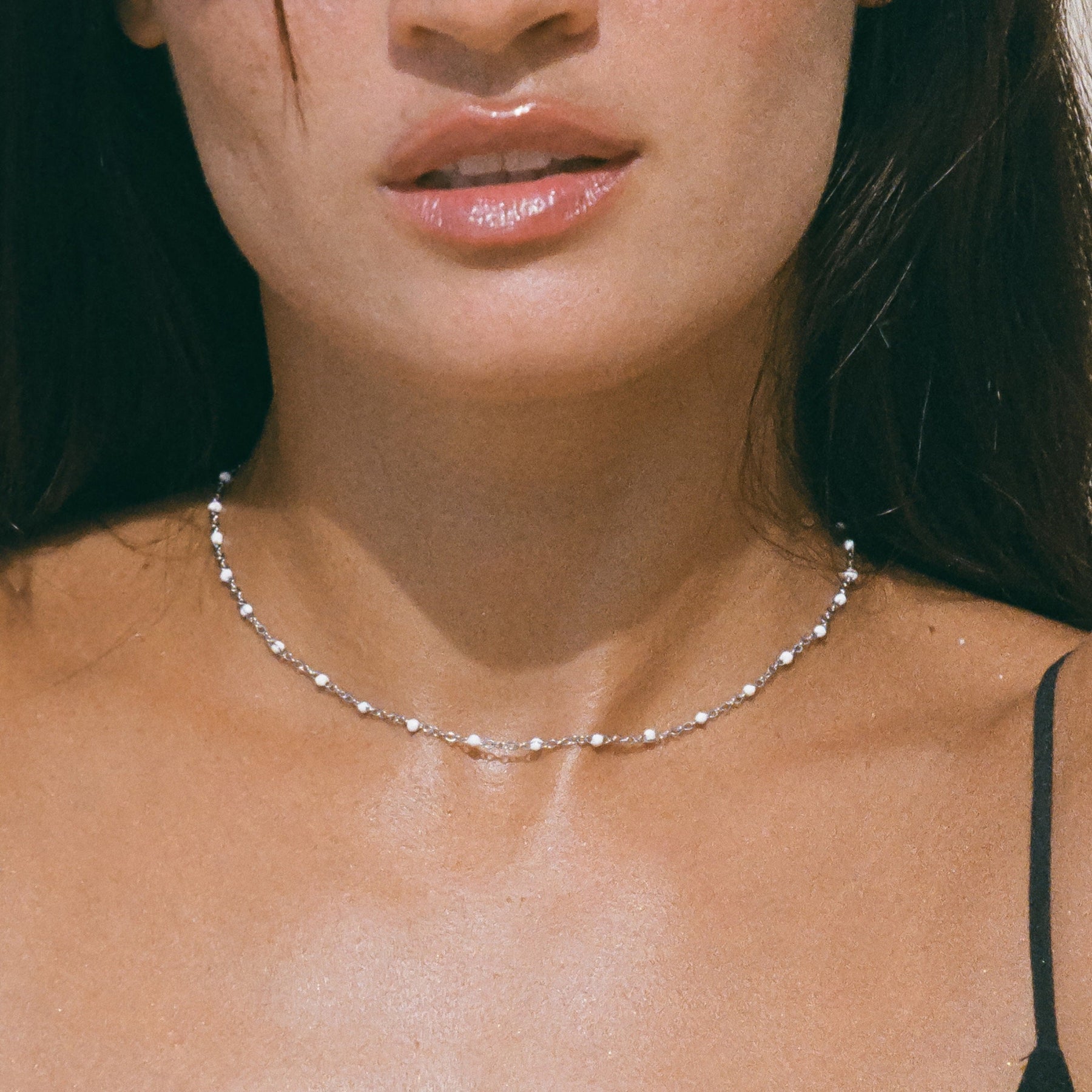 Colar Choker de Miçangas Banhado Ouro 18K