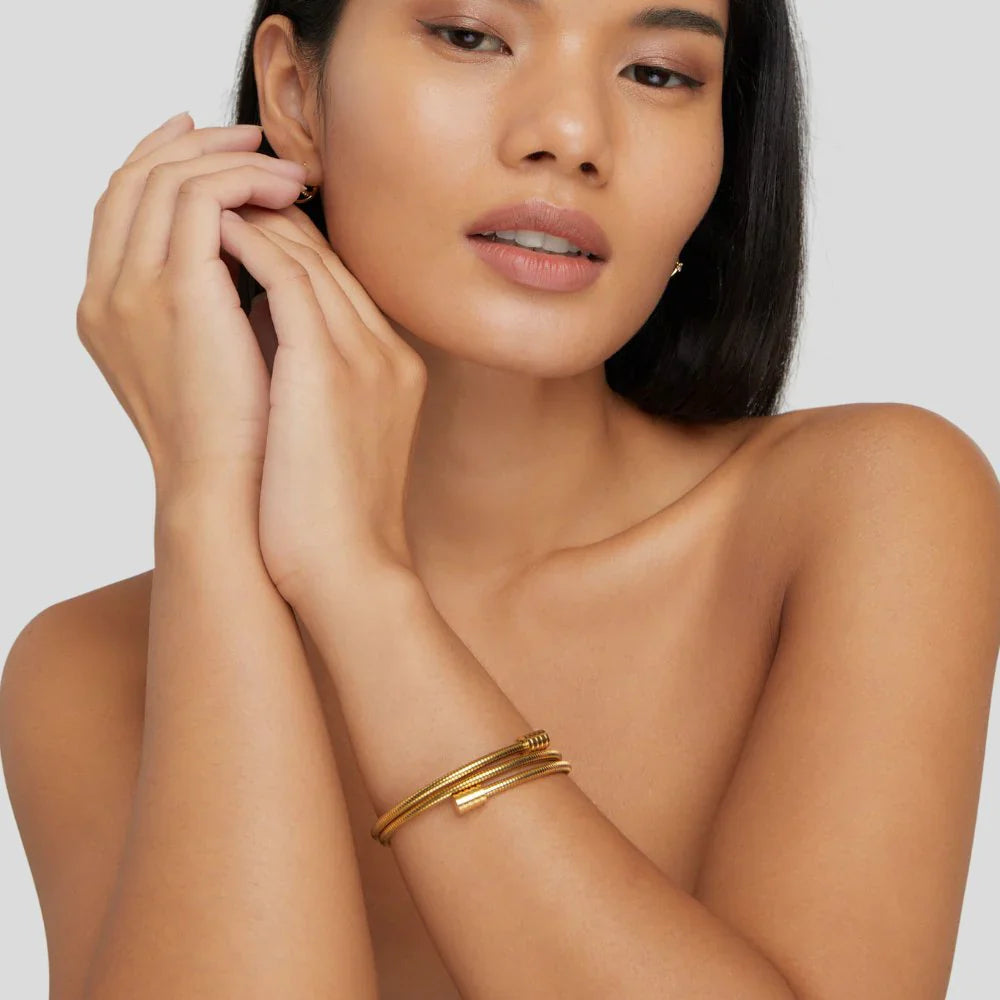 Bracelete Feminino Dourado Torcido