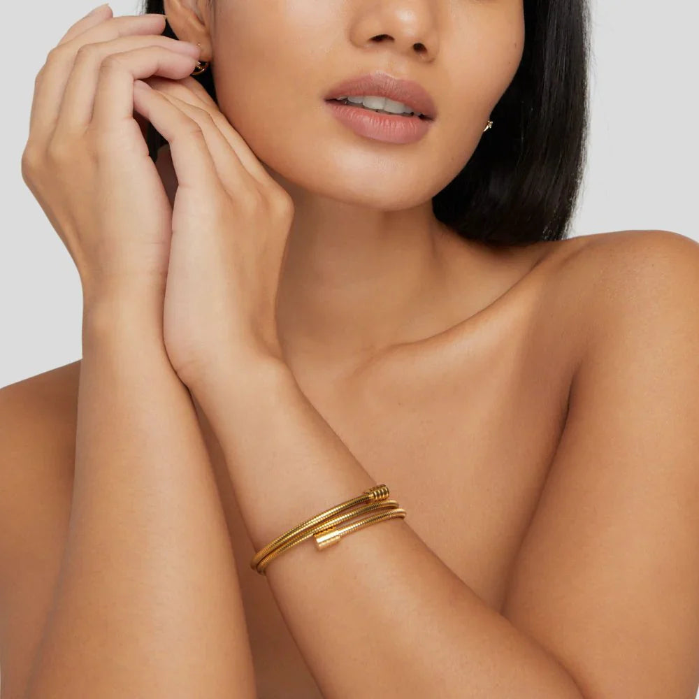 Bracelete Feminino Dourado Torcido