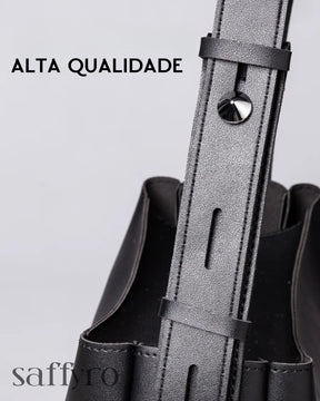 Bolsa Feminina Preta de Couro Luiza Espaçosa com Bolsinha