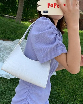 Bolsa Feminina Preta em Couro Legítimo de Ombro