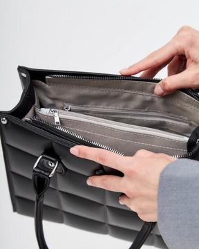 Bolsa Feminina De Couro Legítimo Preta Class