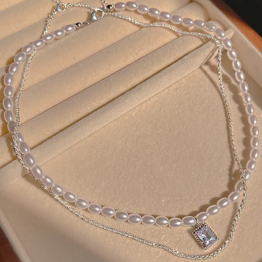 Colar de Pérolas com Pingente de Zircônia + Corrente de Prata 925