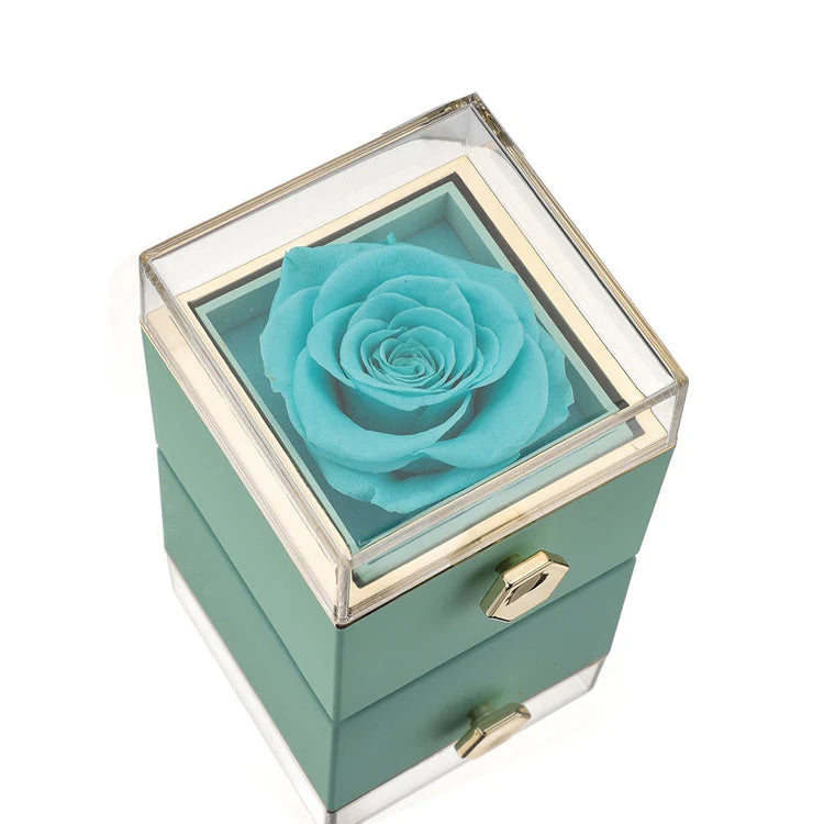 Caixa com Rosa Eterna + Anel Solitário Brilhante