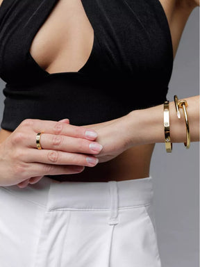 Bracelete Feminino Dourado Prego