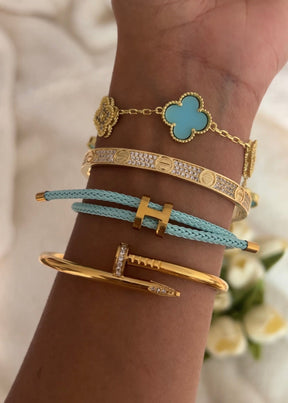 Pulseira Feminina de Trevo - Cores Mistas