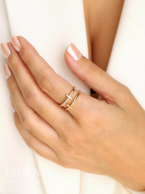 Anel Feminino Dourado Cruz cruzadas
