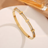 Bracelete Feminino Dourado Luz das estrelas