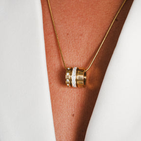 Colar Feminino de Anel Romano Dourado
