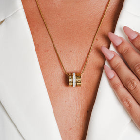 Colar Feminino de Anel Romano Dourado