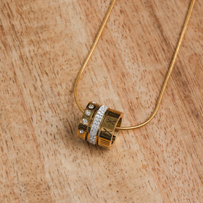 Colar Feminino de Anel Romano Dourado