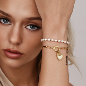 Pulseira Duo Coração com Inicial Personalizável Dourada 18K Saffyro
