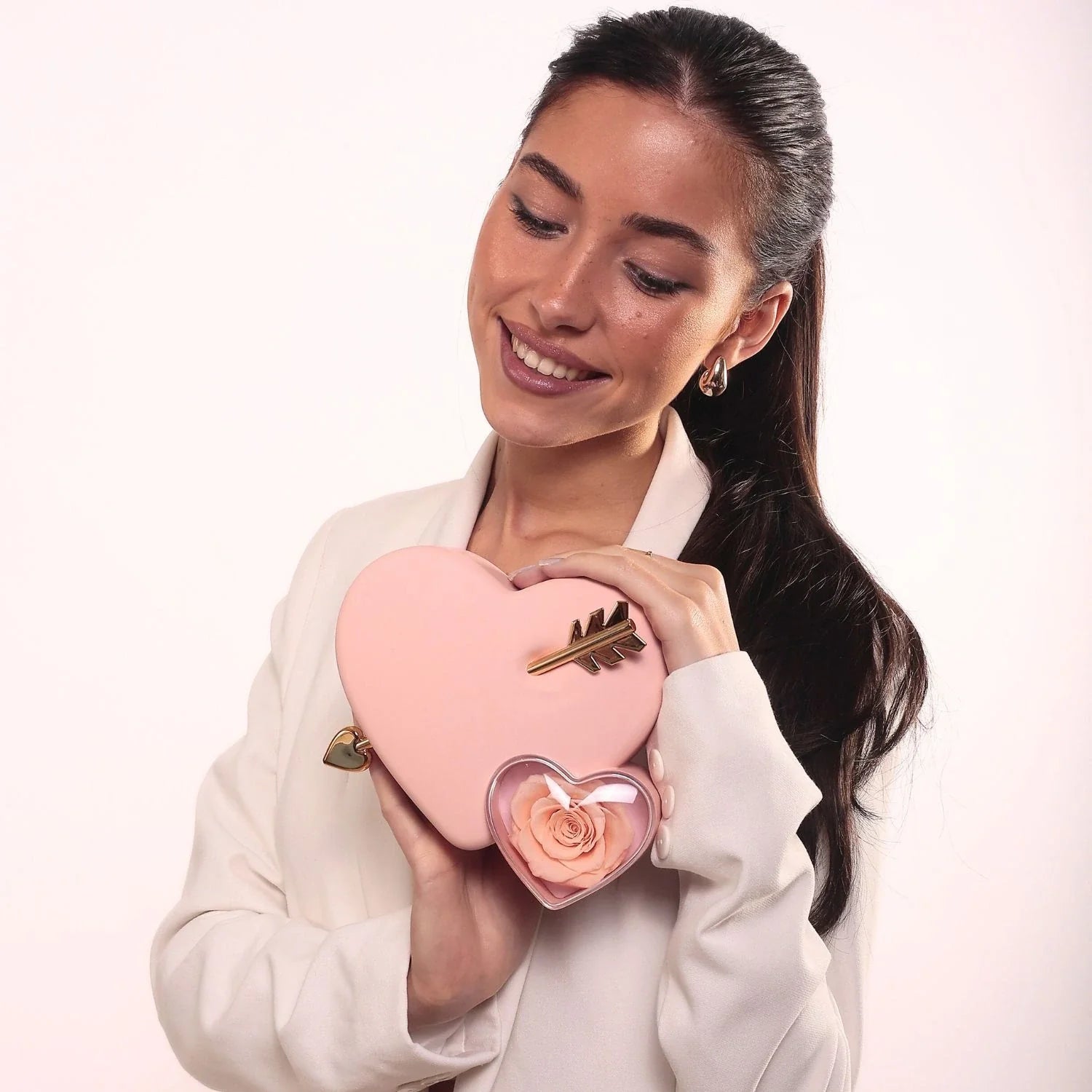 Colar Amor Eterno com Caixa Amour