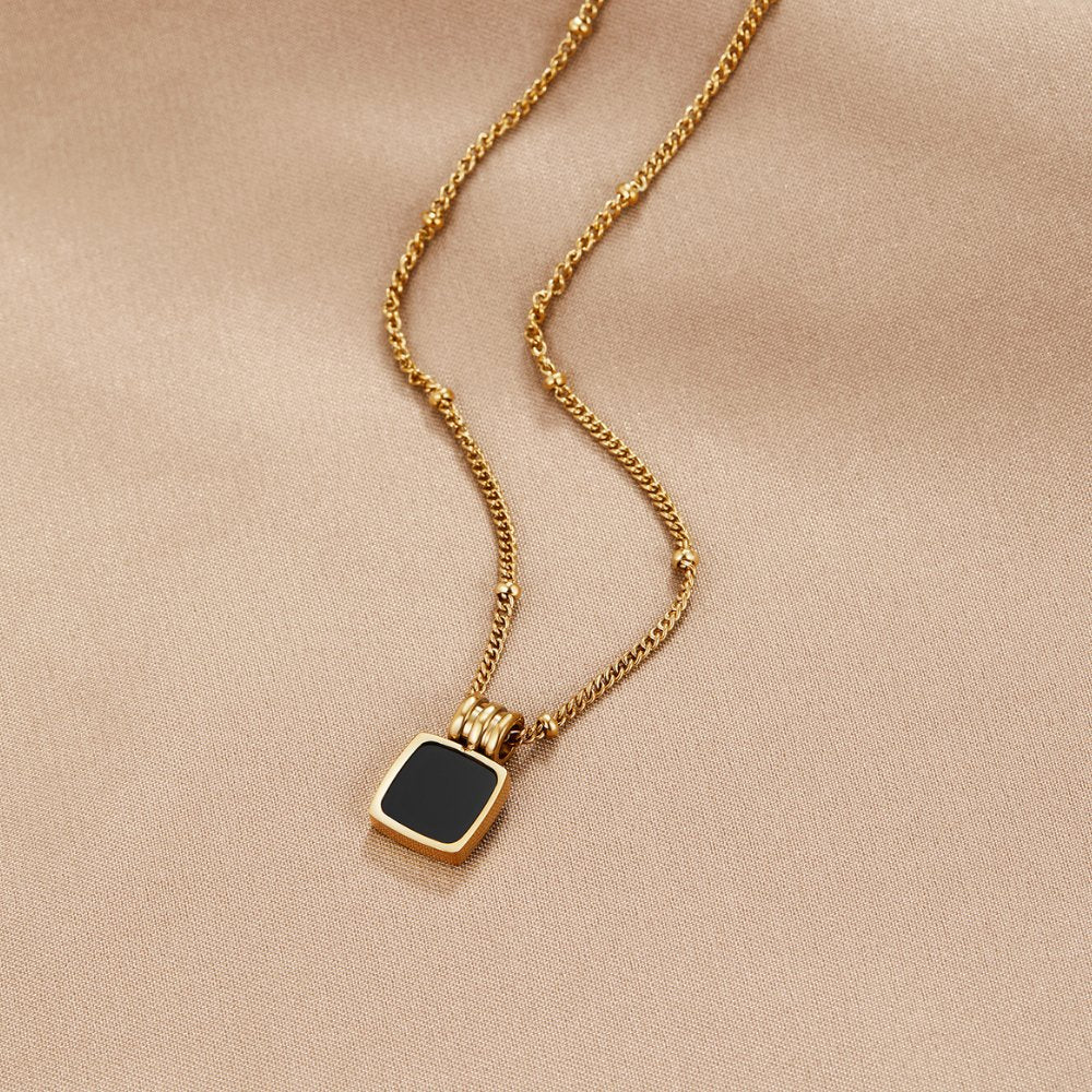 Colar Feminino  Dourado de Crystal Preto