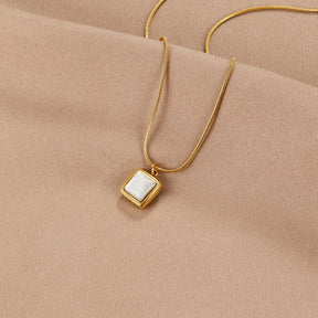 Colar Feminino Dourado Crystal Branco